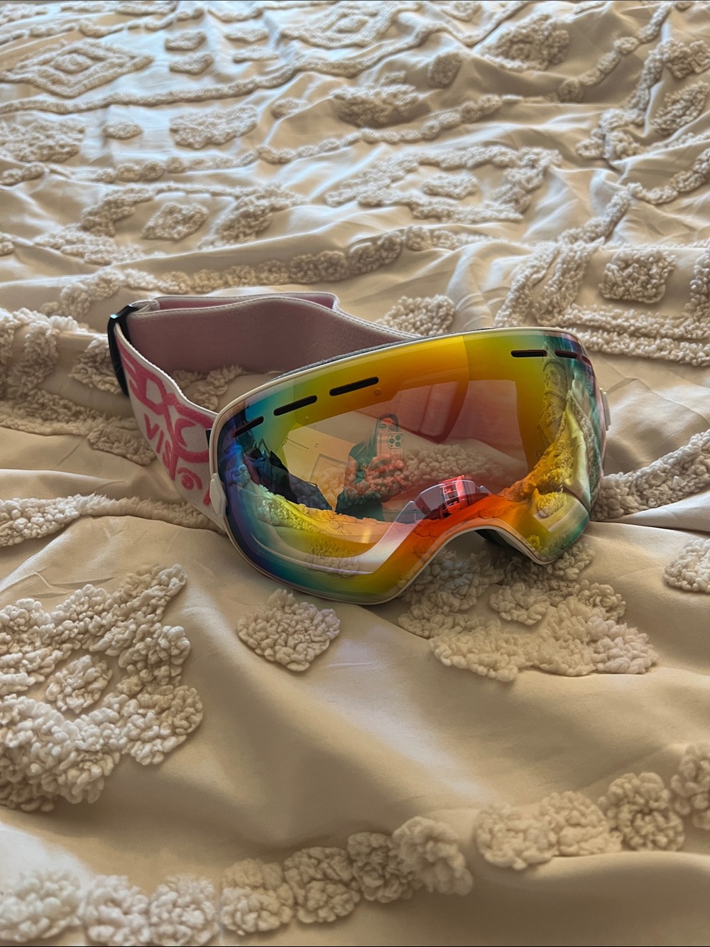 Women’s Ski Pink Snow Goggles with Rainbow Mirror Lens NEW